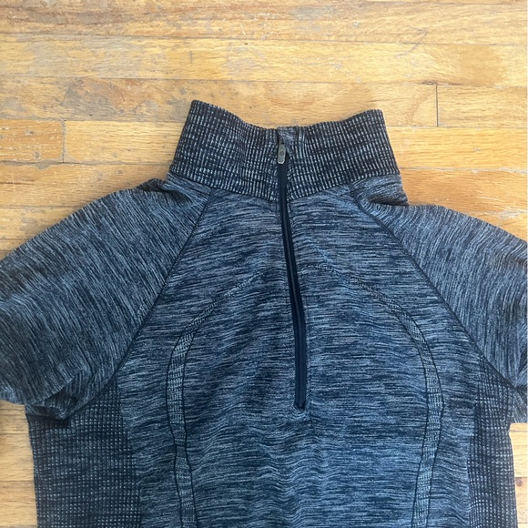Lululemon half zip - Picture 4 of 6